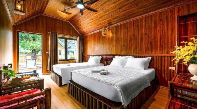 Bungalow family ( 2 giường 1m6 view vườn hồ )